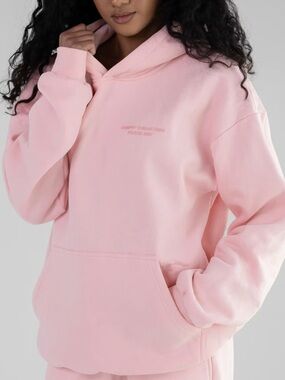 Comfrt Pastel Pink Hoodie Sweatshirt Size Medium NWOT